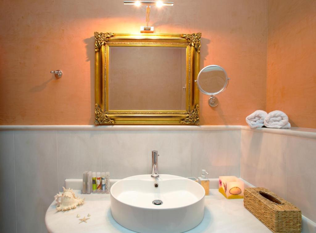מלון Casa Moazzo And 4*